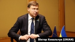 ЕС оказывает финансовую поддержку через кредитную инициативу G7 ERA и Ukraine Facility (на фото – Валдис Домбровскис)