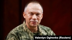 Для відходу українських сил із Авдіївки Донецької області було декілька причин, каже головнокомандувач ЗСУ Олександр Сирський