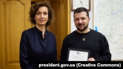 ЮНЕСКОнун башкы директору Одре Азуле жана Украинанын президенти Владимир Зеленский . Чернигова 3-апрель . 2023