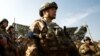 «Бахмутський напрямок. Відвідав командирів та воїнів на передньому краї. Кожен з них є автором нової сторінки історії нашої війни», – Олександр Сирський (архівне фото)