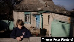 «Не «для галочки»: волонтери приїжджають у села поблизу фронту, щоб вчити дітей з особливими потребами (фотогалерея)
