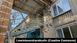 Пошкоджений російським обстрілом дитсадок у Херсоні, грудень 2023 року