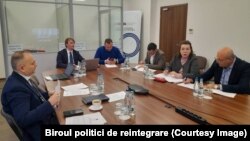 Imagine de la prima reuniune din acest an a grupurilor de lucru pentru dezvoltarea transportului auto și infrastructurii drumurilor, cu participarea experților de pe ambele maluri ale Nistrului, Chișinău, 20 februarie 2025.