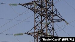 Напередодні в «Укренерго» попереджали, що 25 листопада в Україні погодинні відключення електроенергії застосовуватимуться із 14:00 до 20:00, і діятиме одна черга