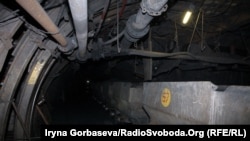 У забій гірникам доправляють їжу і воду, фото ілюстративне