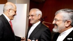 غلامرضا آقازاده با محمد البرادعی دیدار کرد.
(عکس از EPA)