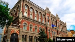 НБУ: за підсумками березня споживча інфляція в річному вимірі сповільнилася до 2,3% 