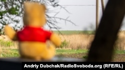 Згідно з постановою, 4 червня в Україні будуть вшановувати на державному рівні в Міжнародний день дітей – безневинних жертв агресії – пам’ять дітей, які загинули внаслідок збройної агресії Російської Федерації проти України