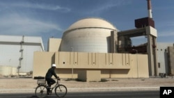 Centrali bërthamor Bushehr, jashtë qytetit jugor të Bushehrit në Iran.