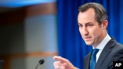 Тому, як зазначив Метью Міллер, президент США Джо Байден продовжує наполягати на ухваленні допомоги для України.