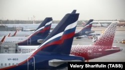 Россия авиаширкатларига қарашли учоқлар.