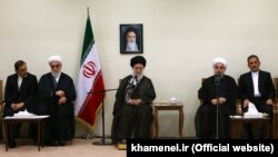 دیدار هیات دولت با علی خامنه ای (عکس از آرشیو)