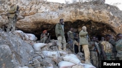 Forțele Puntland (regiune din Somalia) recuperează, în ianuarie 2025, o bază ISIS. Fotogafie generică. 