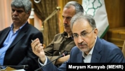 محمد علی نجفی از پنجم شهریور ماه رسما شهردار تهران شده است.