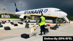 Початкова заява авіакомпанії Ryanair про інцидент у повітряному просторі Білорусі була розкритикована європейськими політиками та представниками громадськості