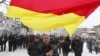 Члены стихийно образовавшейся инициативной группы в большинстве своем прошли военные конфликты не только дома – в Южной Осетии, но побывали в начале 90-х годов в Абхазии и Северной Осетии.