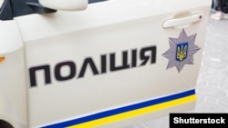 У поліції додали, що обом згаданим особам – працівникові відділу міністерства і посереднику – оголосили підозри, вирішують питання про обрання запобіжних заходів