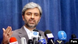 محمد علی حسینی، ابراز امیدواری کرد که دولت گوردون براون بتواند به عادی شدن روابط تهران- لندن کمک کند.