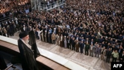 Liderul suprem iranian, ayatollahul Ali Khamenei, la o ceremonie de la Teheran, la începutul lui iunie 2025. 