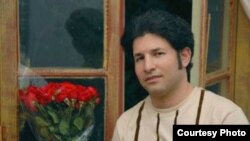 داریوش معمار، شاعر