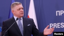 Роберт Фіцо назвав заклик Каллас не відвідувати парад до Дня перемоги в столиці Росії «неповажним»