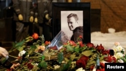 Навальный менен коштошуу зыйнаты учурунда тартылган сүрөт. Москва. 1-март, 2024-жыл.