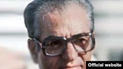 در ۲۶ دی ماه ۱۳۵۷ خورشيدی در روزی چون امروز محمد رضا شاه پهلوی و خانواده اش ايران را ترک کردند