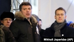 Борис Нємцов і Олексій Навальний у грудні 2011 року