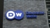 У своїй заяві Deutsche Welle стверджує, що не виконує вимоги ліцензування, оскільки це «дозволить турецькому уряду цензурувати редакційний контент»