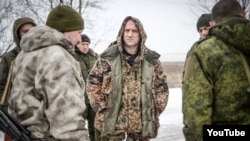 Російський публіцист Захар Прилєпін із бойовиками угруповань «ДНР» та «ЛНР», ілюстративне фото