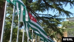 В течение трех дней парламент должен вынести мотивированное решение по вопросу снятия депутатских полномочий с Нодика Квициния
