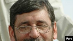 در دوران وزارت آقای صفار هرندی، بيش از ۷۰ درصد کتاب هايی که در دو دهه گذشته با مجوز رسمی وزارت ارشاد اسلامی منتشر شده بودند، ممنوع الچاپ اعلام شدند.