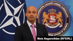 ჯეიმს აპატურაი