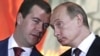 Владимир Путин кайрадан президенттик кызмат үчүн ат салышабы?