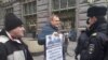 В Петербурге прошли пикеты в защиту свидетелей Иеговы