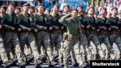 17 грудня набув чинності ухвалений у жовтні наказ Міноборони із розширеним списком професій жінок, які зобов’язані стати на військовий облік