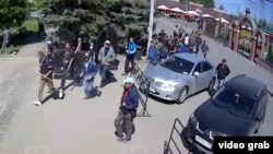 Ховянский қабристонидаги жанжалда уч киши ҳалок бўлган ва яна камида 23 киши касалхонага ётқизилган