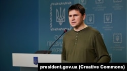 «Ми не кримінальна держава, якою є Російська Федерація», зазначив Михайло Подоляк
