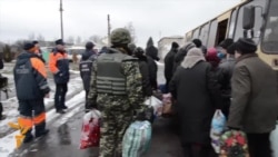 Debaltsewe: Ýaşaýjylar ewakuasiýa edilýär