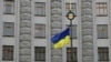 За словами прем’єра Чехії, на міжурядовому засіданні обговорюють економічну співпрацю, національну та міжнародну підтримку, повоєнне відновлення України.