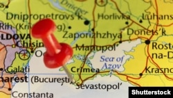 «Анексія Кримського півострова України продовжила суттєво і негативно впливати на ситуацію з правами людини», – йдеться в доповіді
