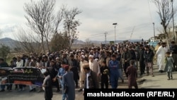 په کورمه کې تر دې وړاندې هم ځايي خلکو د امنیتي ځواکونو له خوا د عام ولس ځورولو پرضد احتجاجونه کړي دي. (انځور: ارشیف)